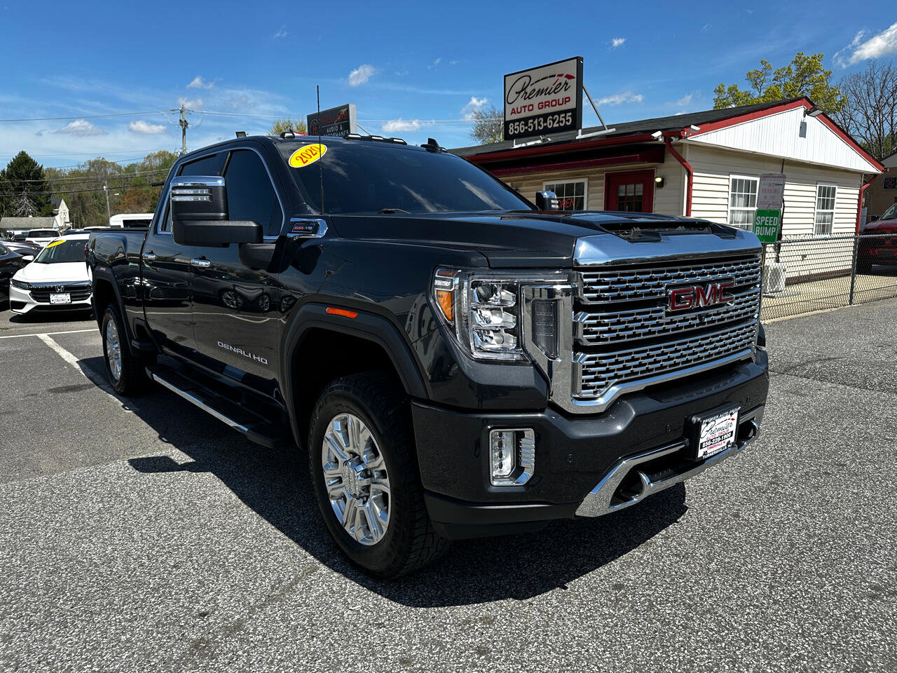Used 2020 GMC Sierra 2500 Denali w/ Denali Ultimate Package image 3