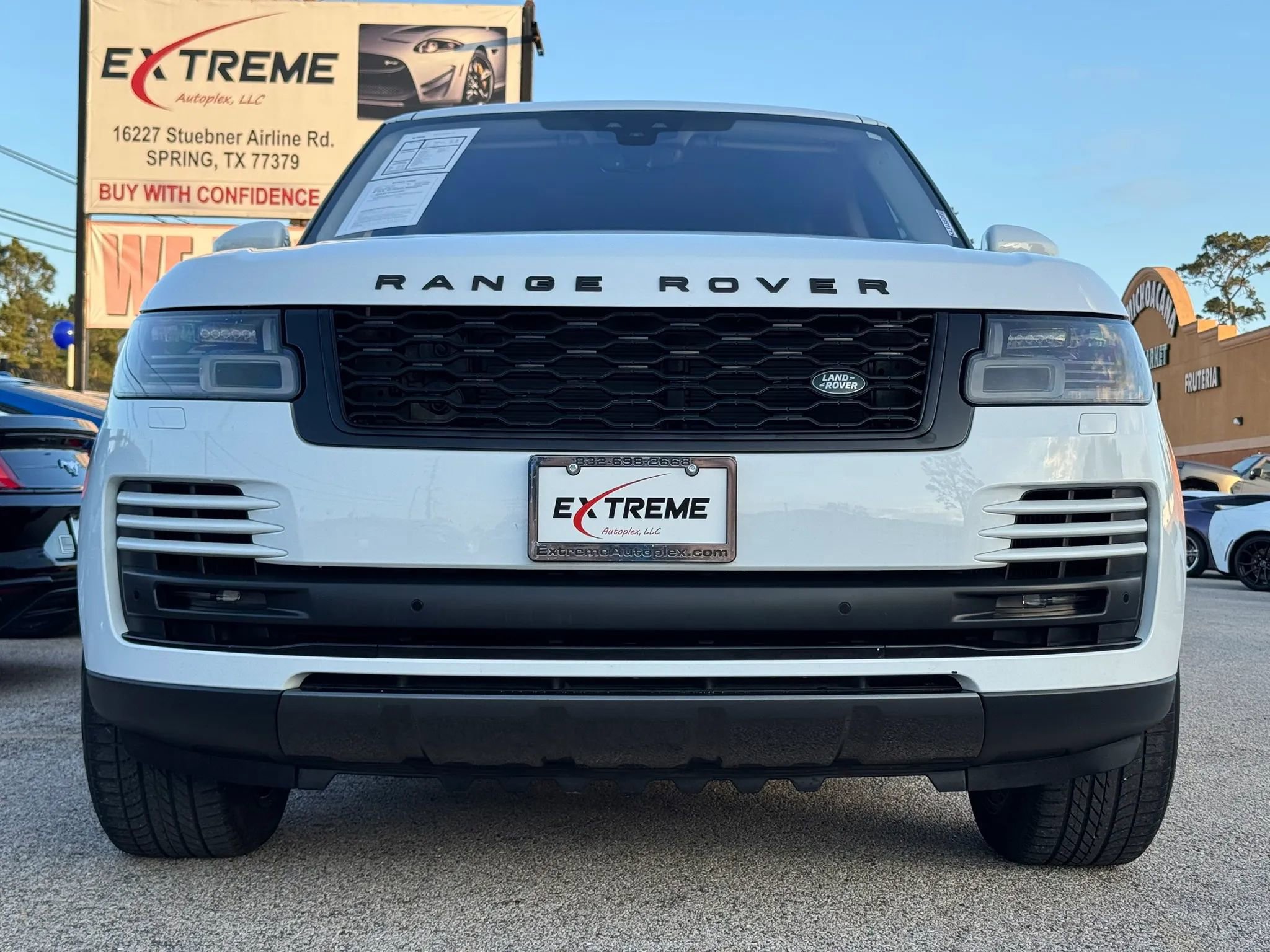 Used 2019 Land Rover Range Rover HSE AWD/4WD image 4