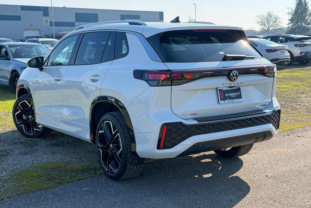 New 2026 Volkswagen Tiguan SEL R-Line image 10