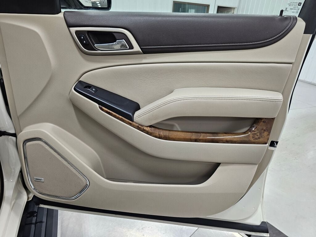 Used 2015 GMC Yukon XL Denali w/ Touring Package RWD image 38