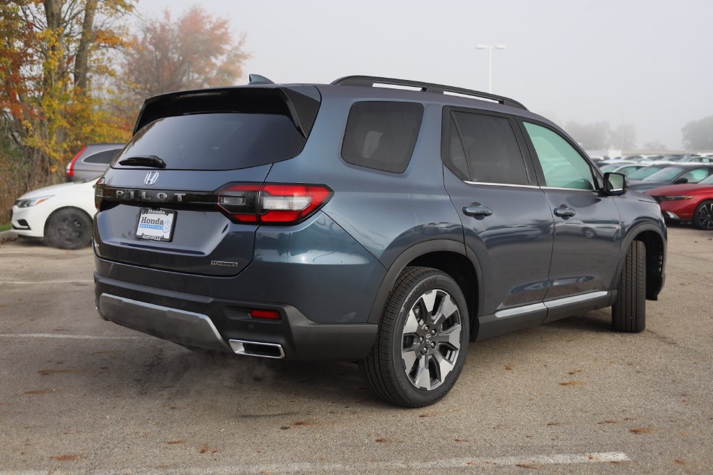 New 2026 Honda Pilot Touring image 6