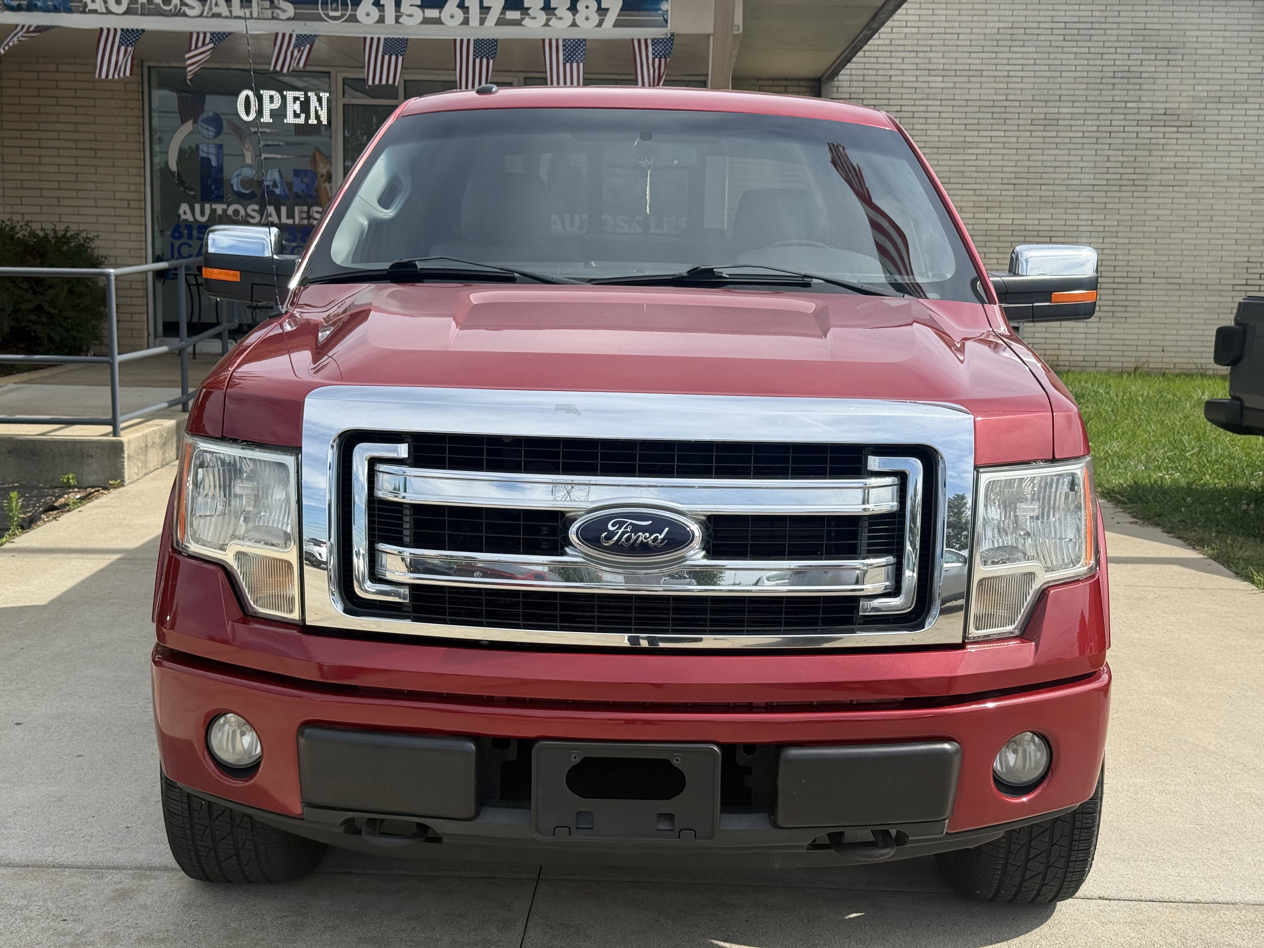 Used 2011 Ford F150 Platinum AWD/4WD image 2
