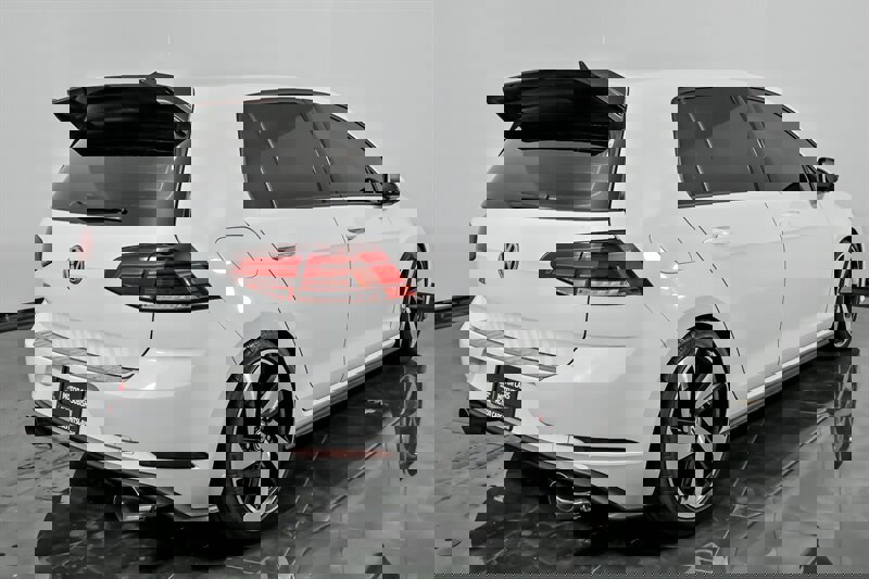 Used 2020 Volkswagen GTI S image 10