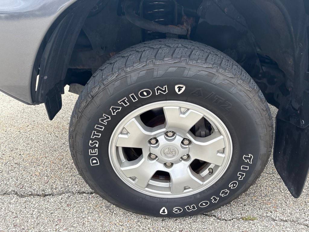 Used 2013 Toyota Tacoma 4x4 Access Cab V6 w/ SR5 Pkg image 12