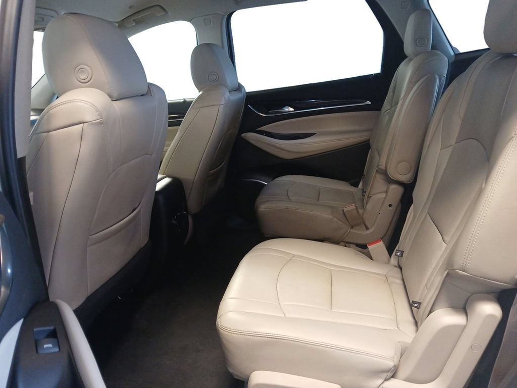 Used 2018 Buick Enclave Essence FWD image 24