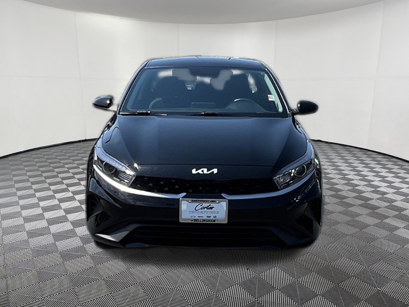 Used 2024 Kia Forte LXS FWD image 2