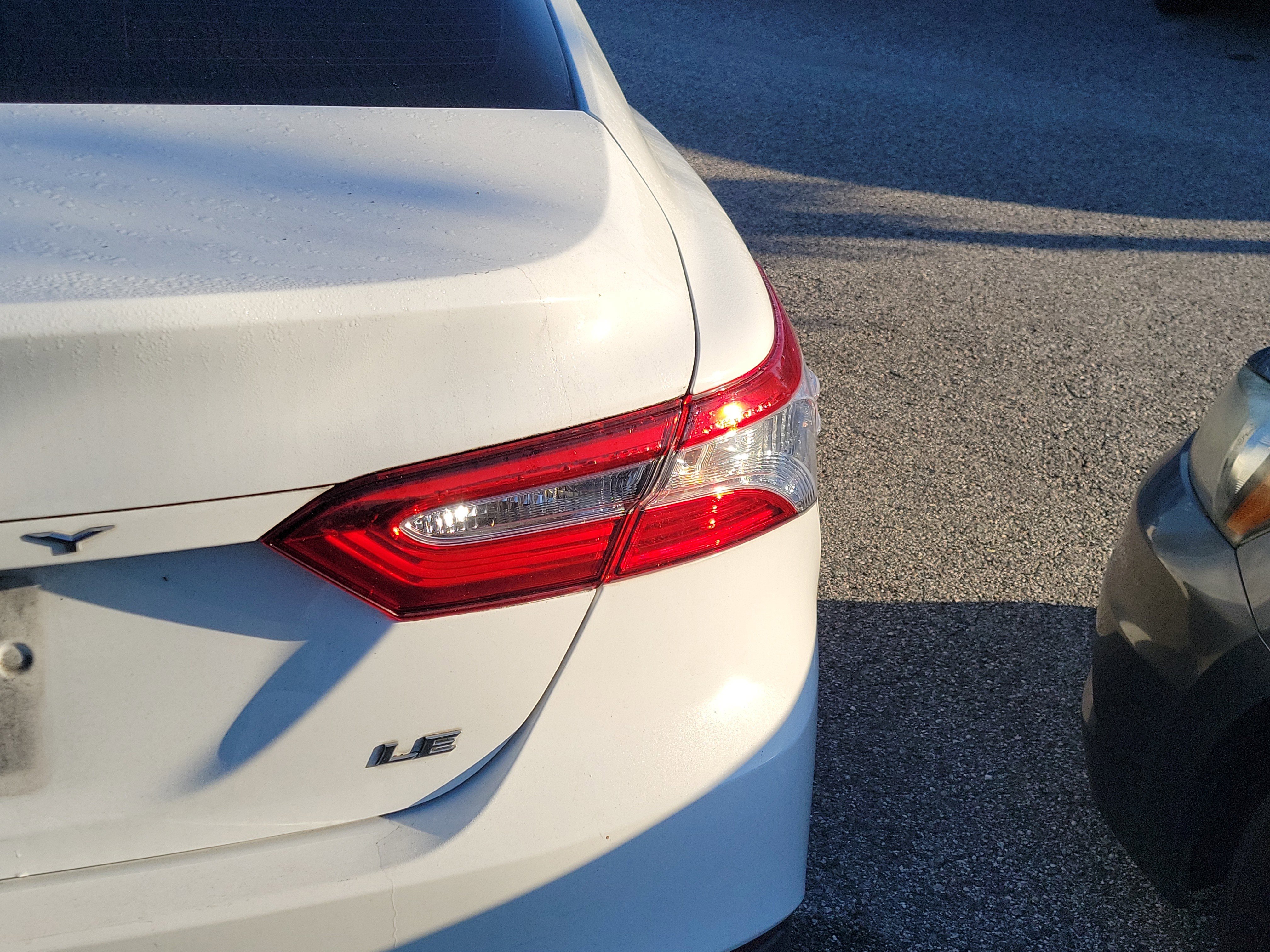 Used 2019 Toyota Camry LE image 17