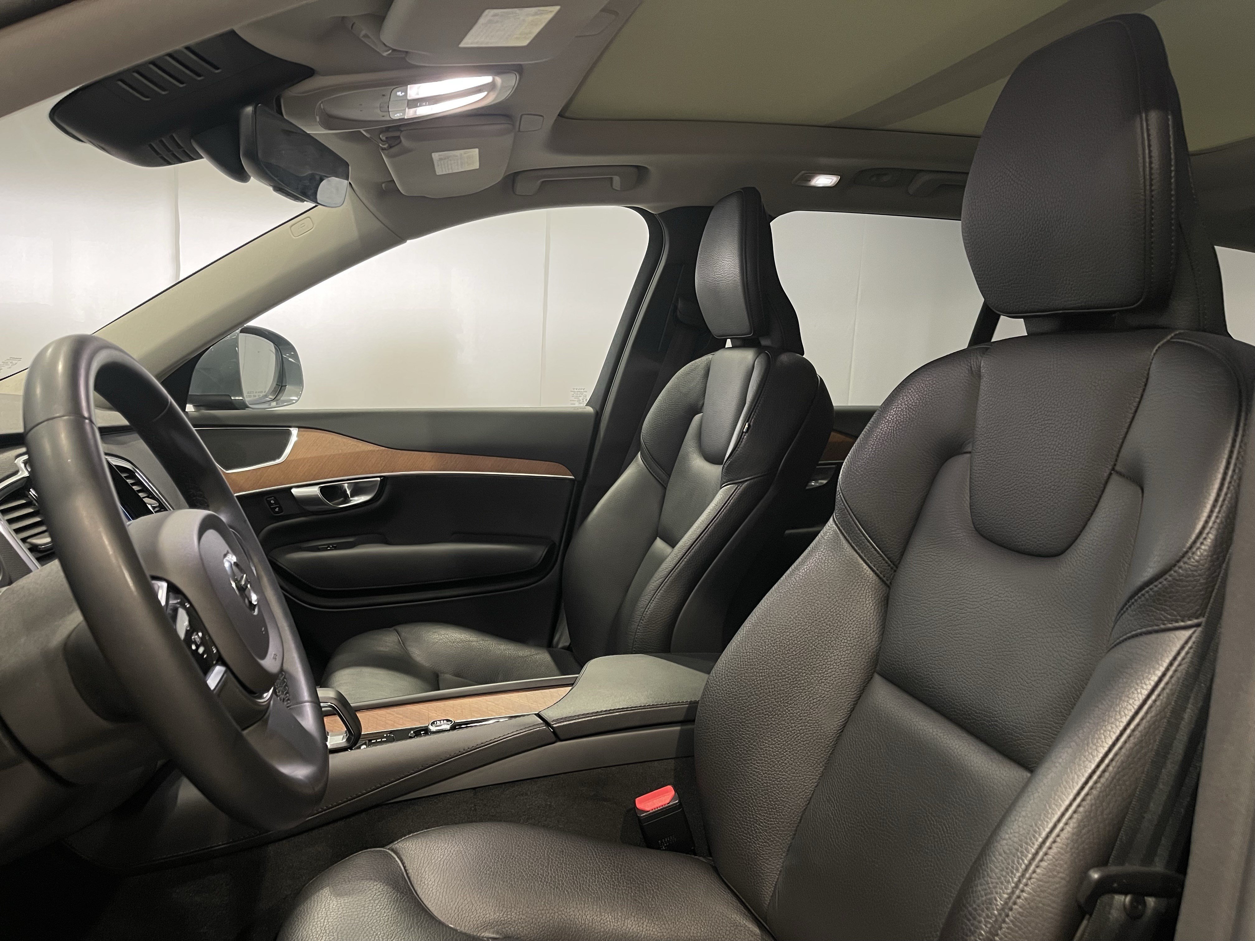Used 2023 Volvo XC90 B6 Plus w/ Protection Package Premier AWD/4WD image 14