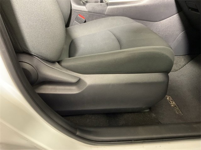Used 2019 Toyota RAV4 LE w/ Carpet Mat Package image 34