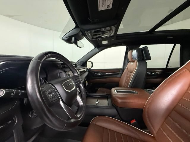 Used 2023 GMC Yukon Denali Ultimate AWD/4WD image 18