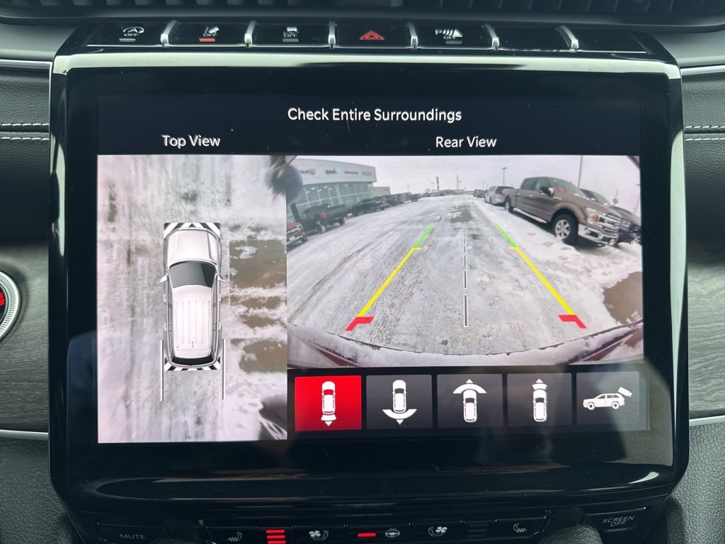 Certified 2024 Jeep Grand Cherokee L Limited w/ Luxury Tech Group II image 9