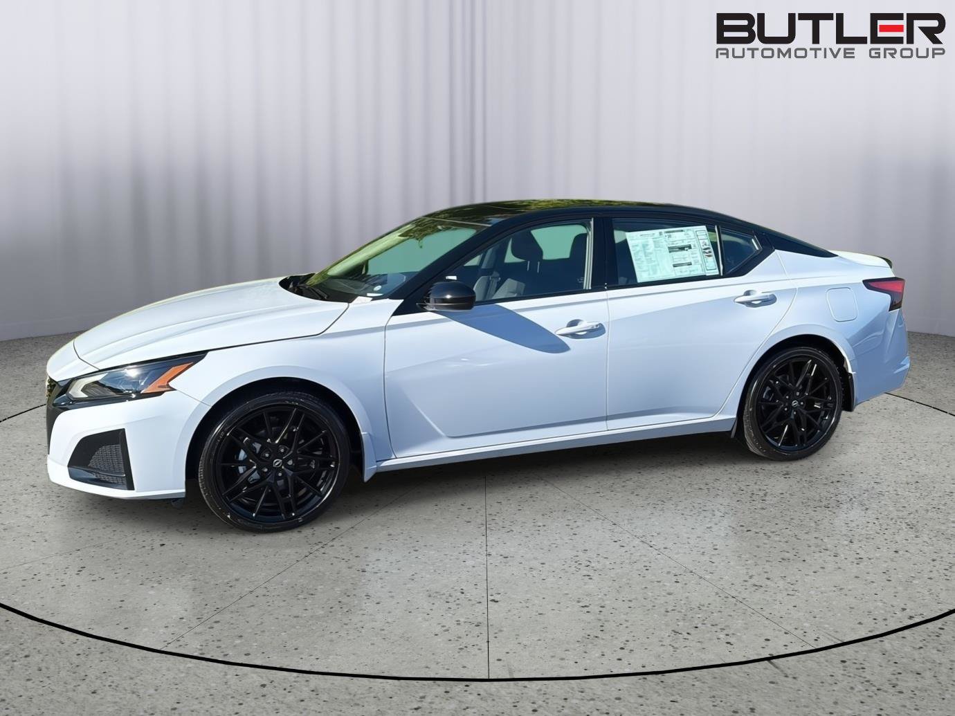 New 2026 Nissan Altima 2.5 SR w/ SR Midnight Edition Package FWD image 4