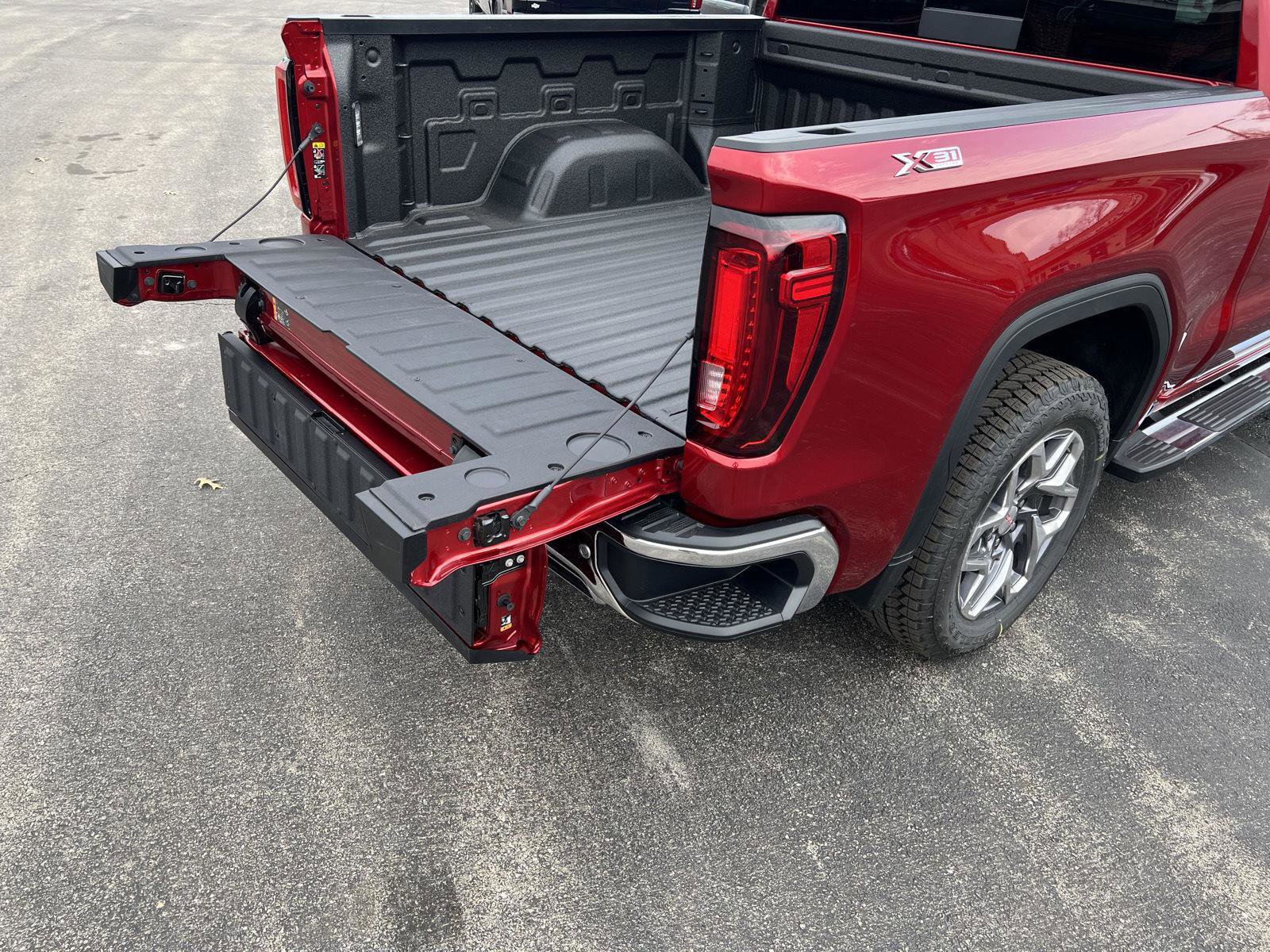 New 2026 GMC Sierra 1500 SLT image 53