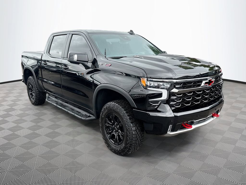 Used 2025 Chevrolet Silverado 1500 ZR2 w/ Technology Package AWD/4WD image 4