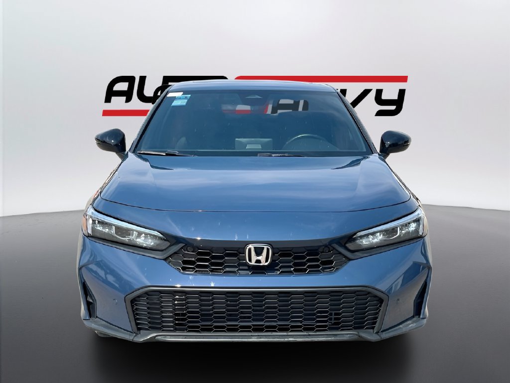 Used 2025 Honda Civic Sport Touring image 2