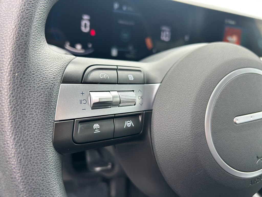 Used 2025 Hyundai Tucson SEL image 17