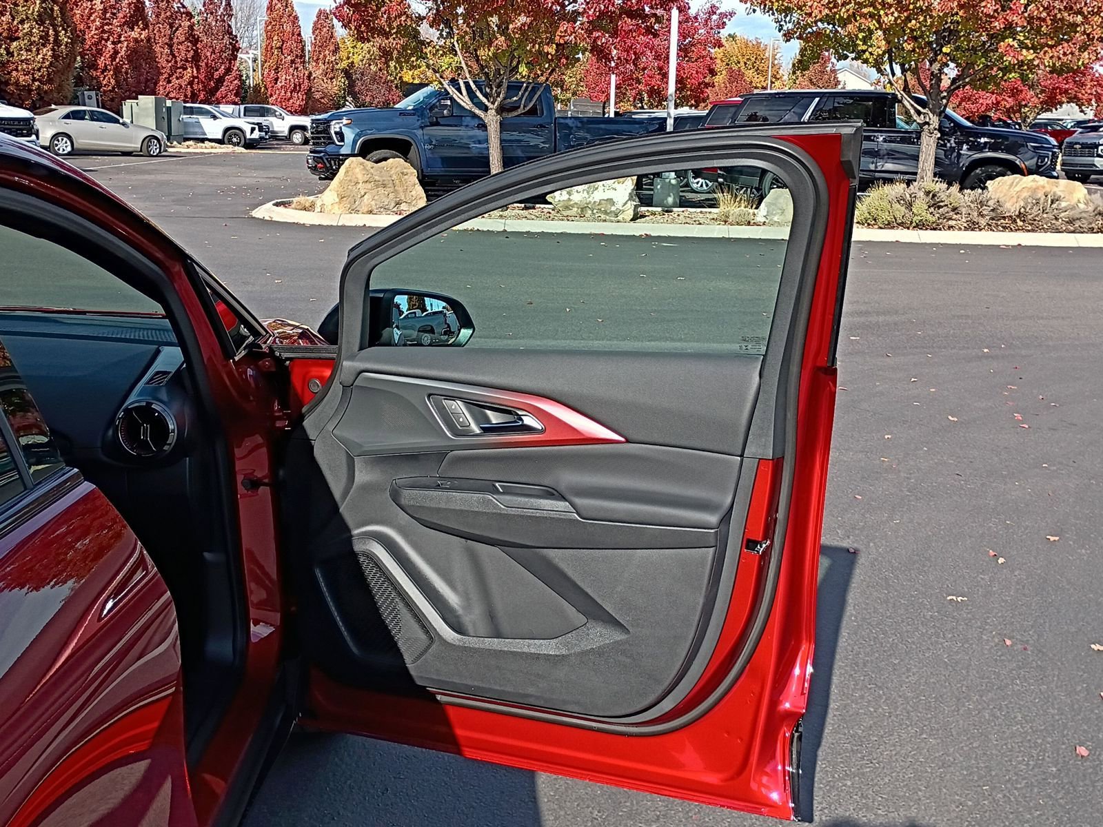 New 2026 Chevrolet Equinox EV RS image 21