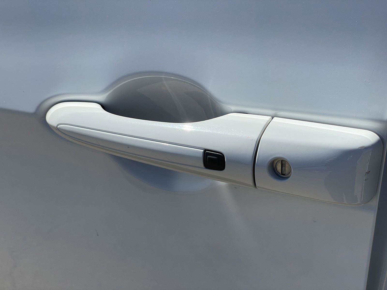 Used 2023 Chrysler Pacifica Touring-L image 36