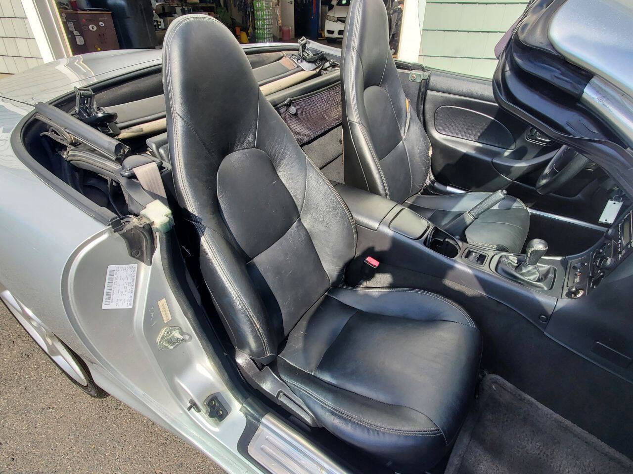 Used 2001 MAZDA MX-5 Miata LS RWD image 14