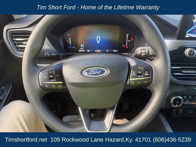 Used 2025 Ford Escape Active AWD/4WD image 14