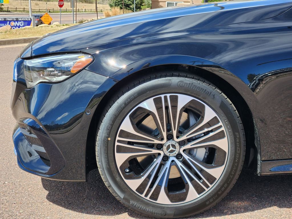 New 2026 Mercedes-Benz E 350 4MATIC Sedan image 9