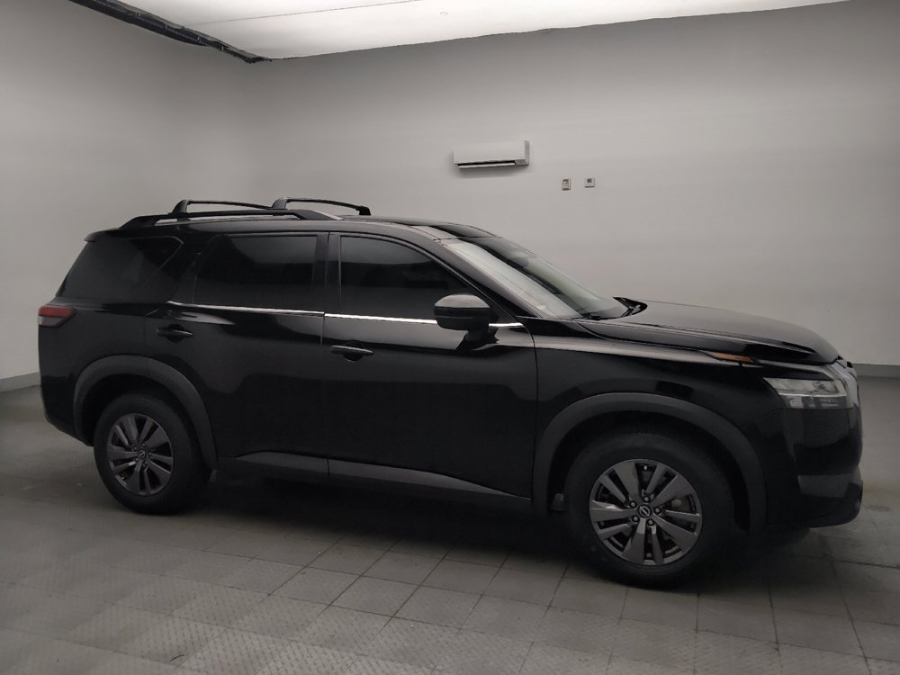 Used 2022 Nissan Pathfinder SV AWD/4WD image 11