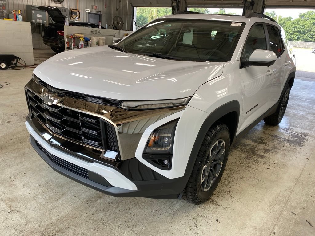 New 2027 Chevrolet Equinox ACTIV w/ Safety and Technology Package AWD/4WD image 9