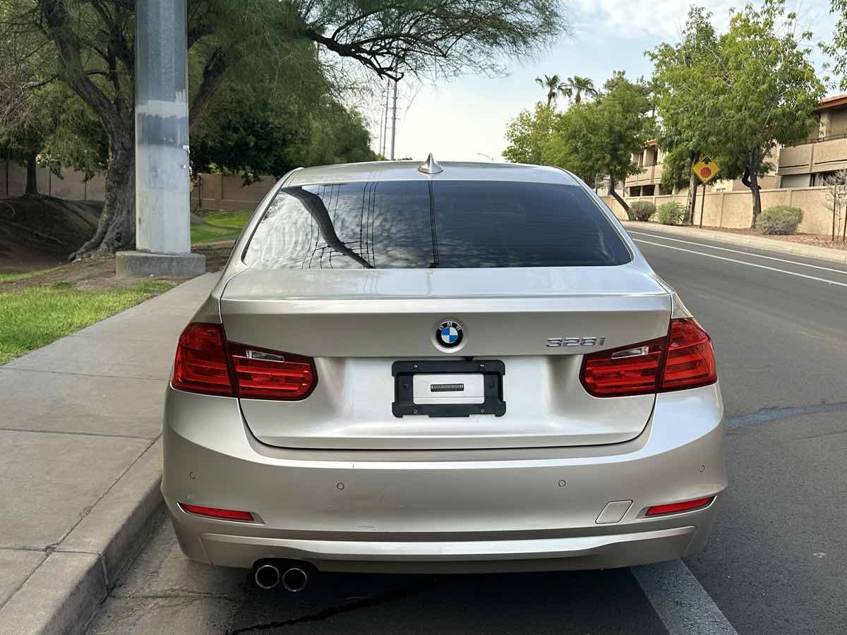 Used 2013 BMW 328i Sedan RWD image 7