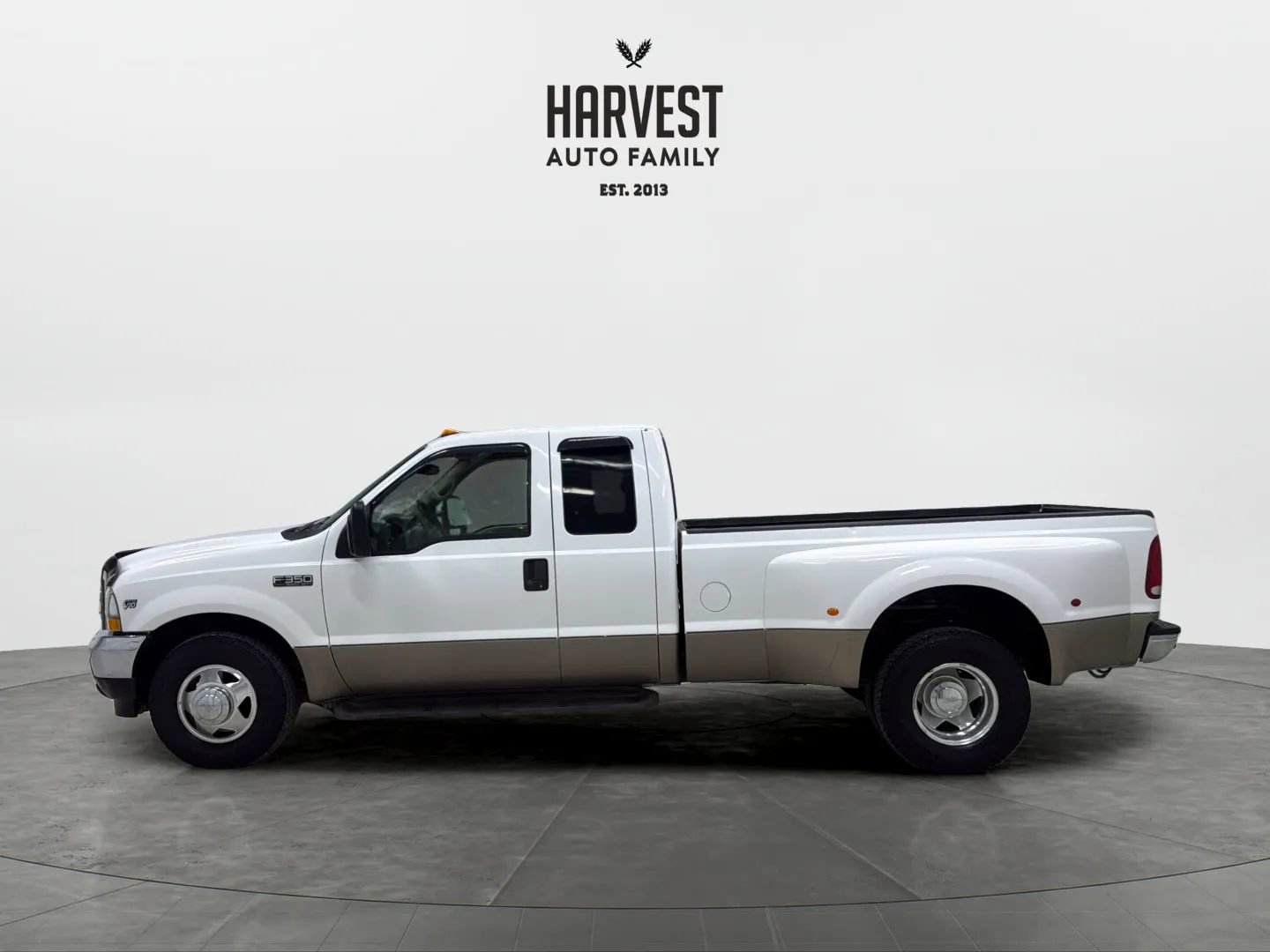 Used 2002 Ford F350 2WD SuperCab DRW Super Duty image 2
