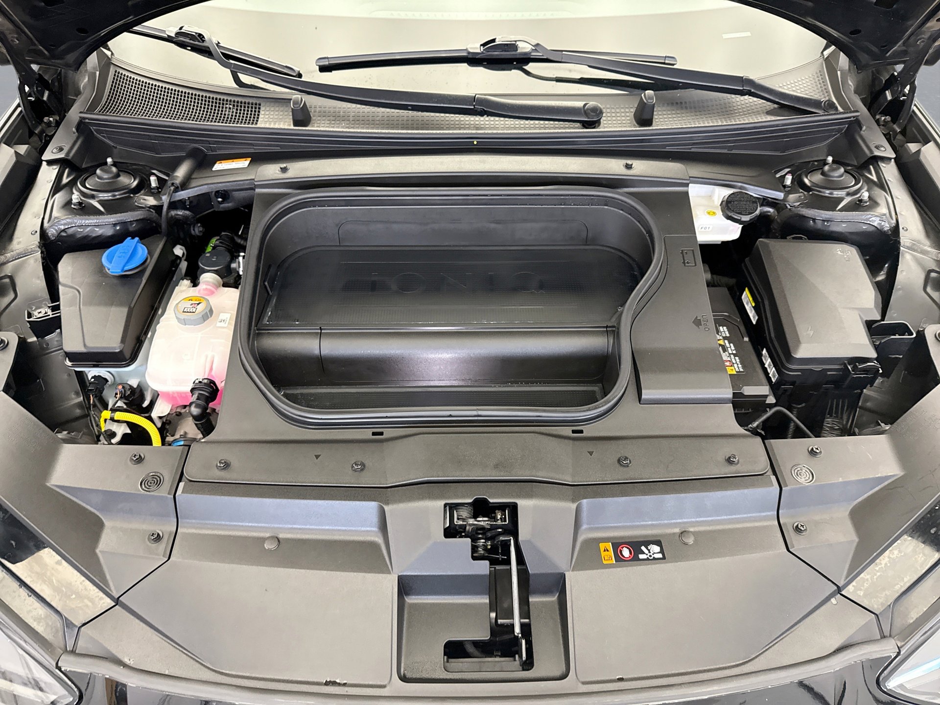 Used 2023 Hyundai Ioniq 6 SEL w/ Cargo Package image 21