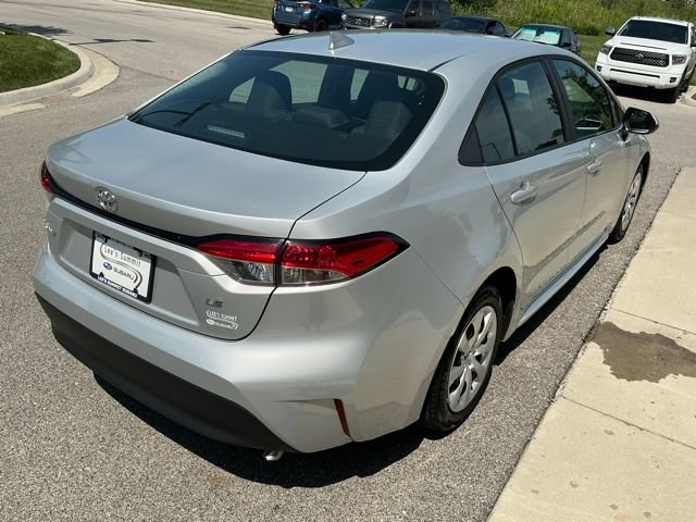 Used 2025 Toyota Corolla LE FWD image 8
