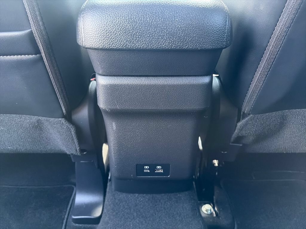 Used 2025 Mitsubishi Outlander Sport SE AWD/4WD image 34
