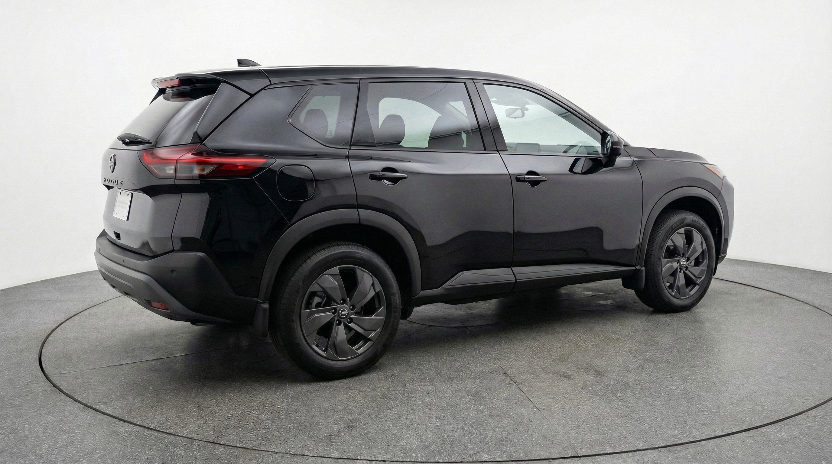Used 2025 Nissan Rogue SV image 9