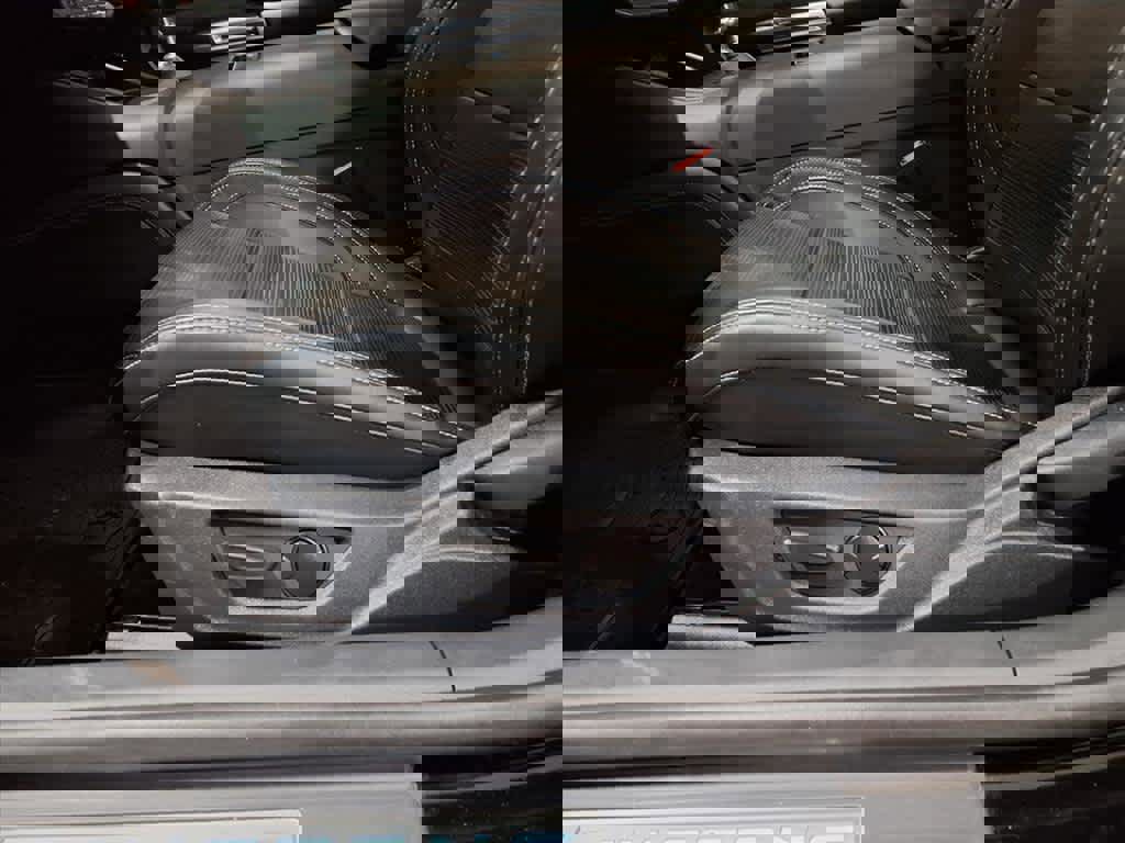 Used 2024 Ford Mustang GT Premium image 20