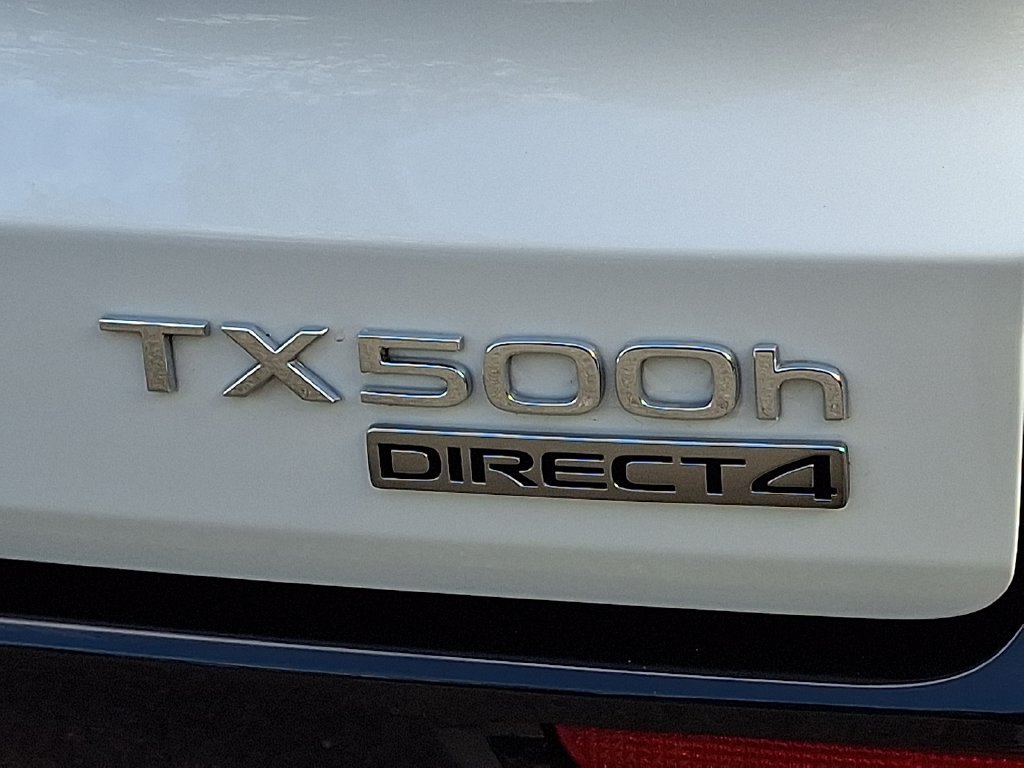 Certified 2026 Lexus TX 500h AWD w/ Technology Package image 31