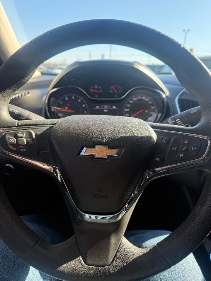 Used 2017 Chevrolet Cruze LT w/ LT Convenience Package image 17