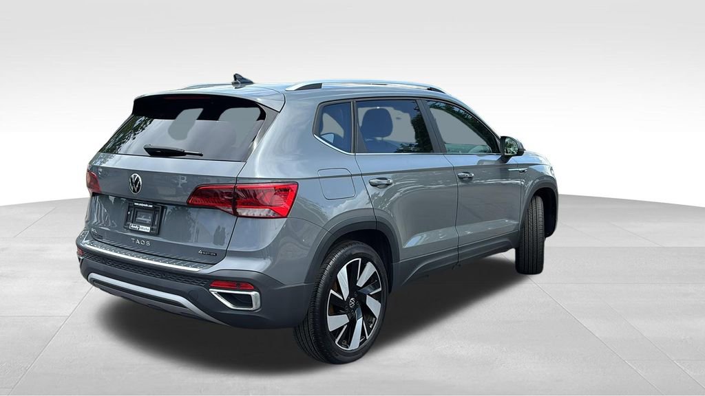 Used 2024 Volkswagen Taos SEL AWD/4WD image 7