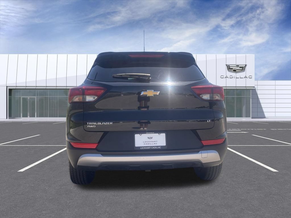 Used 2025 Chevrolet TrailBlazer LT AWD/4WD image 7