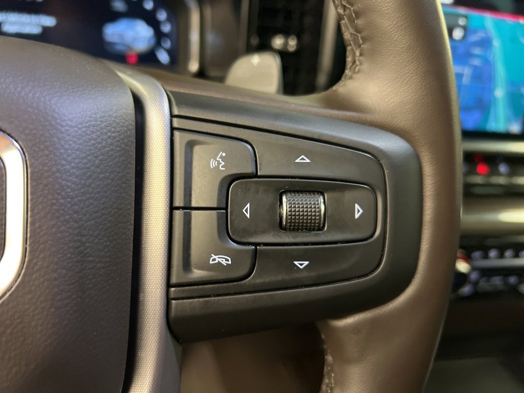 Used 2023 GMC Sierra 1500 SLT image 16