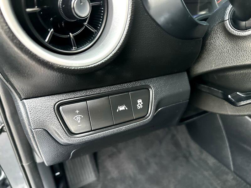 Used 2020 Kia Forte LXS image 14