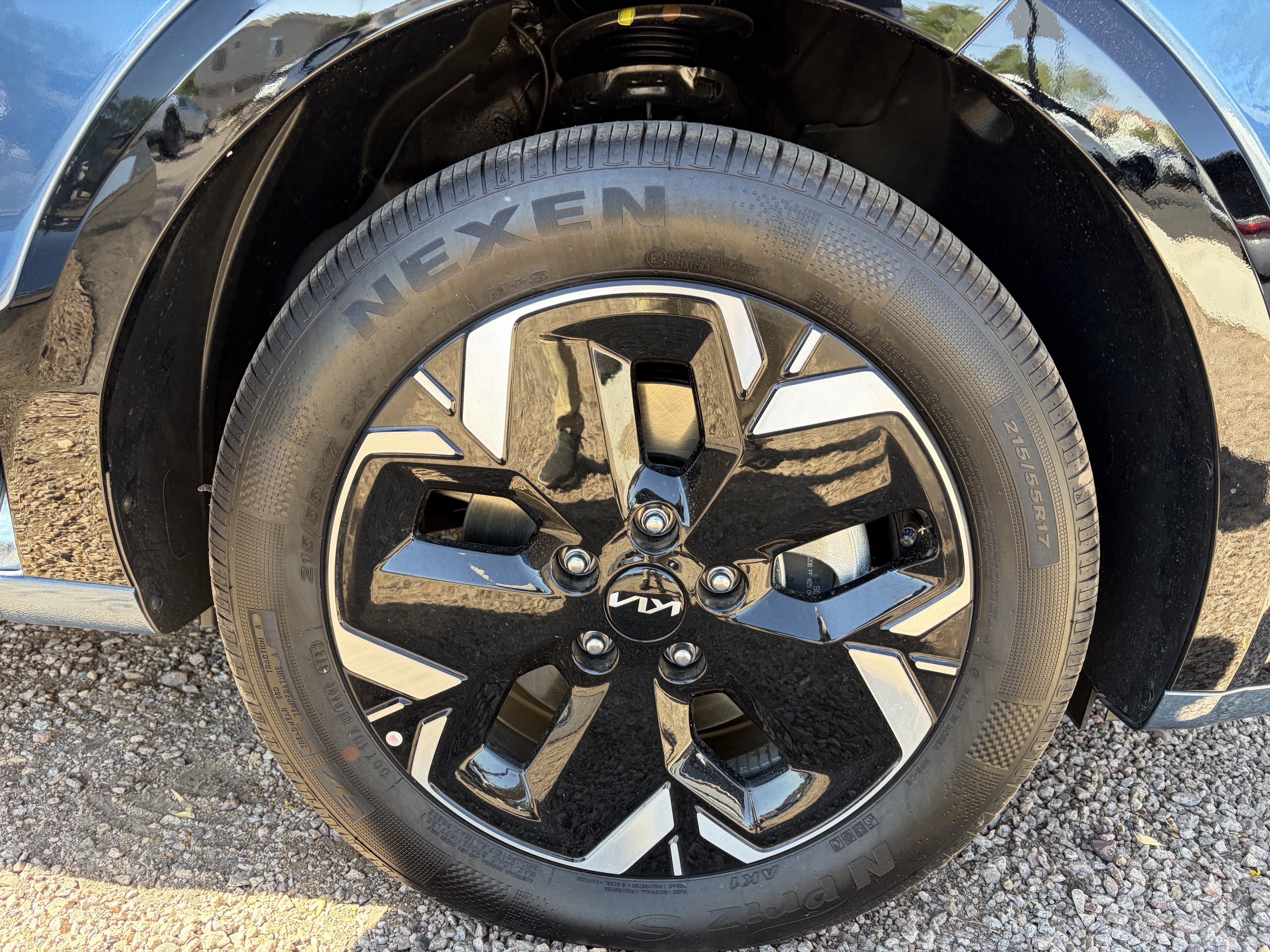 New 2026 Kia Niro Wind w/ Wind Preserve Package FWD image 7