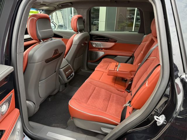 Used 2024 Lincoln Nautilus Black Label w/ Jet Appearance Package (87T) image 13