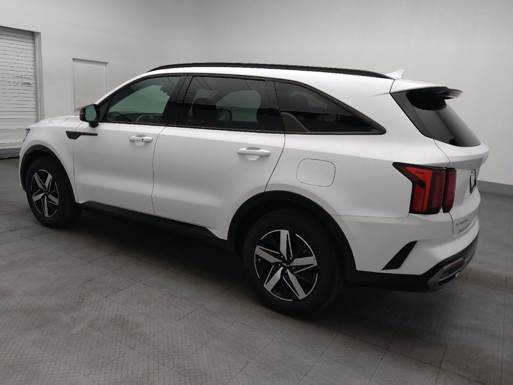 Used 2023 Kia Sorento S w/ Panoramic Sunroof Package FWD image 3