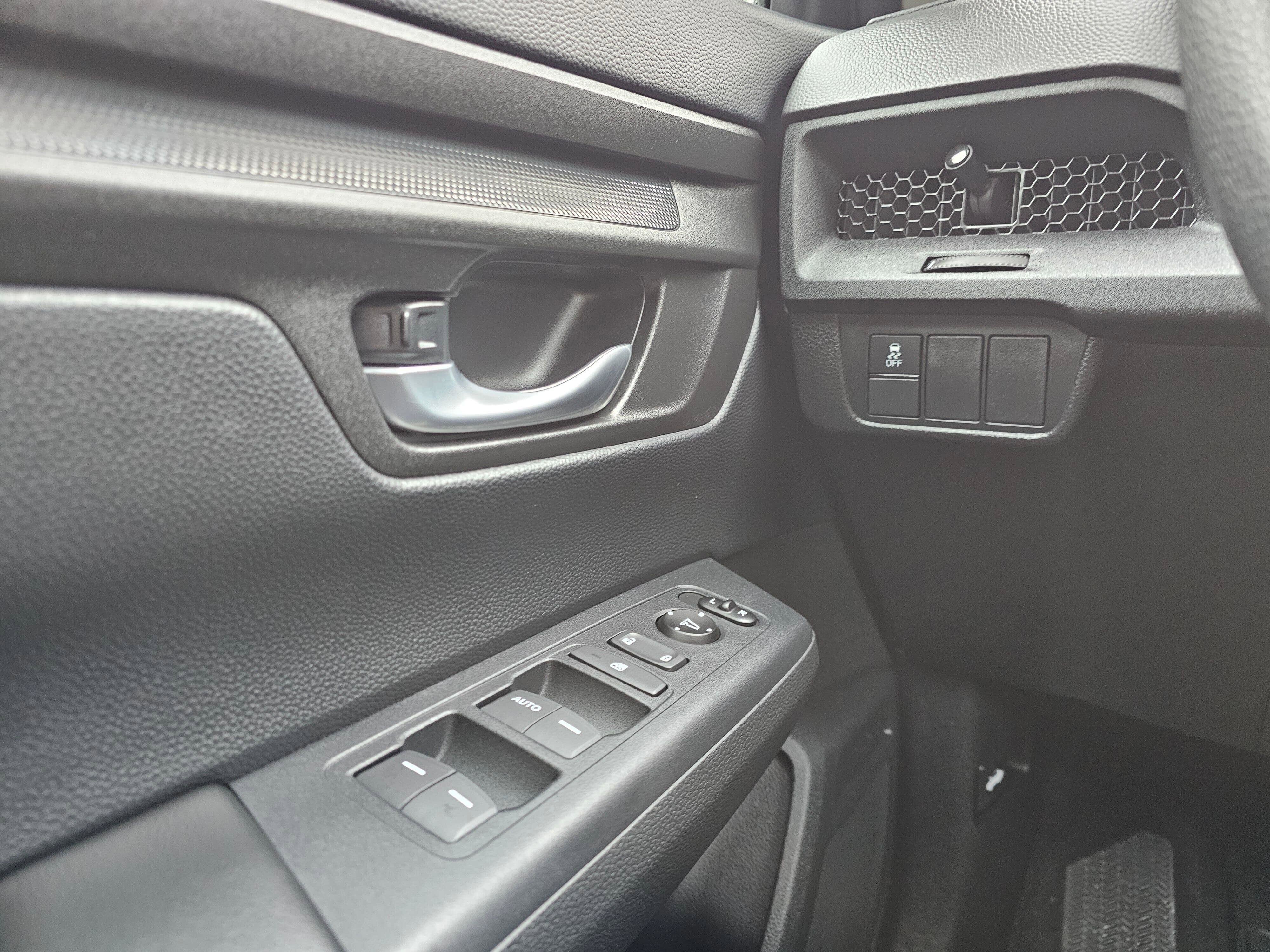 Certified 2025 Honda CR-V LX image 29