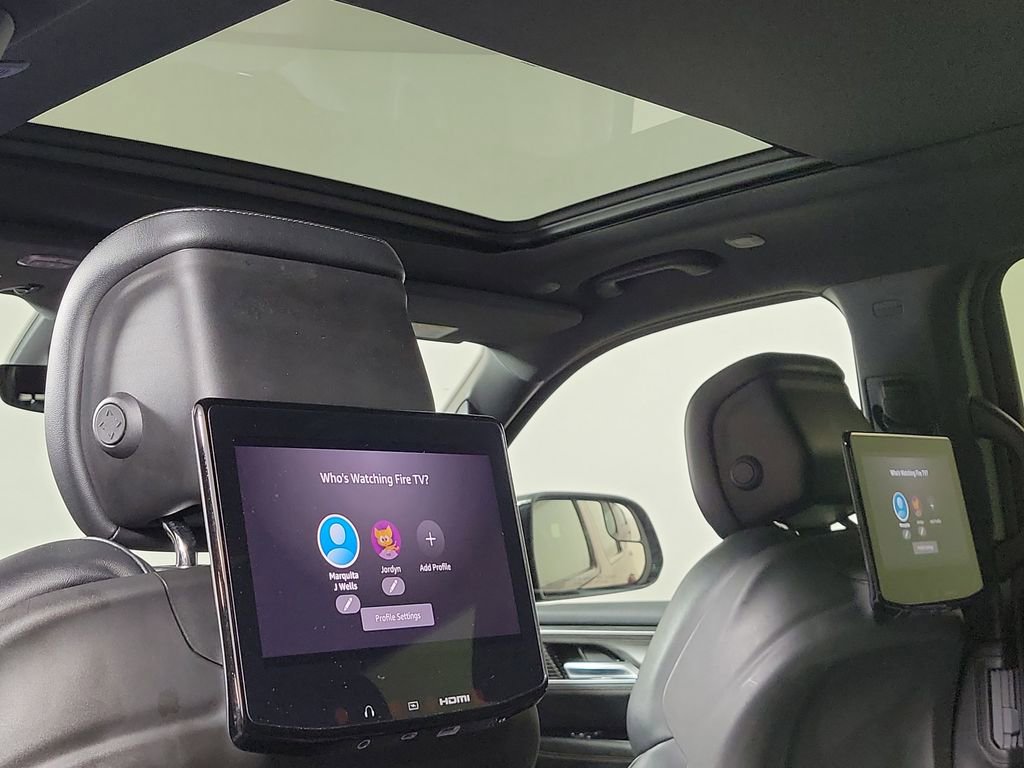 Used 2024 Jeep Wagoneer Series III w/ Premium Group I image 23