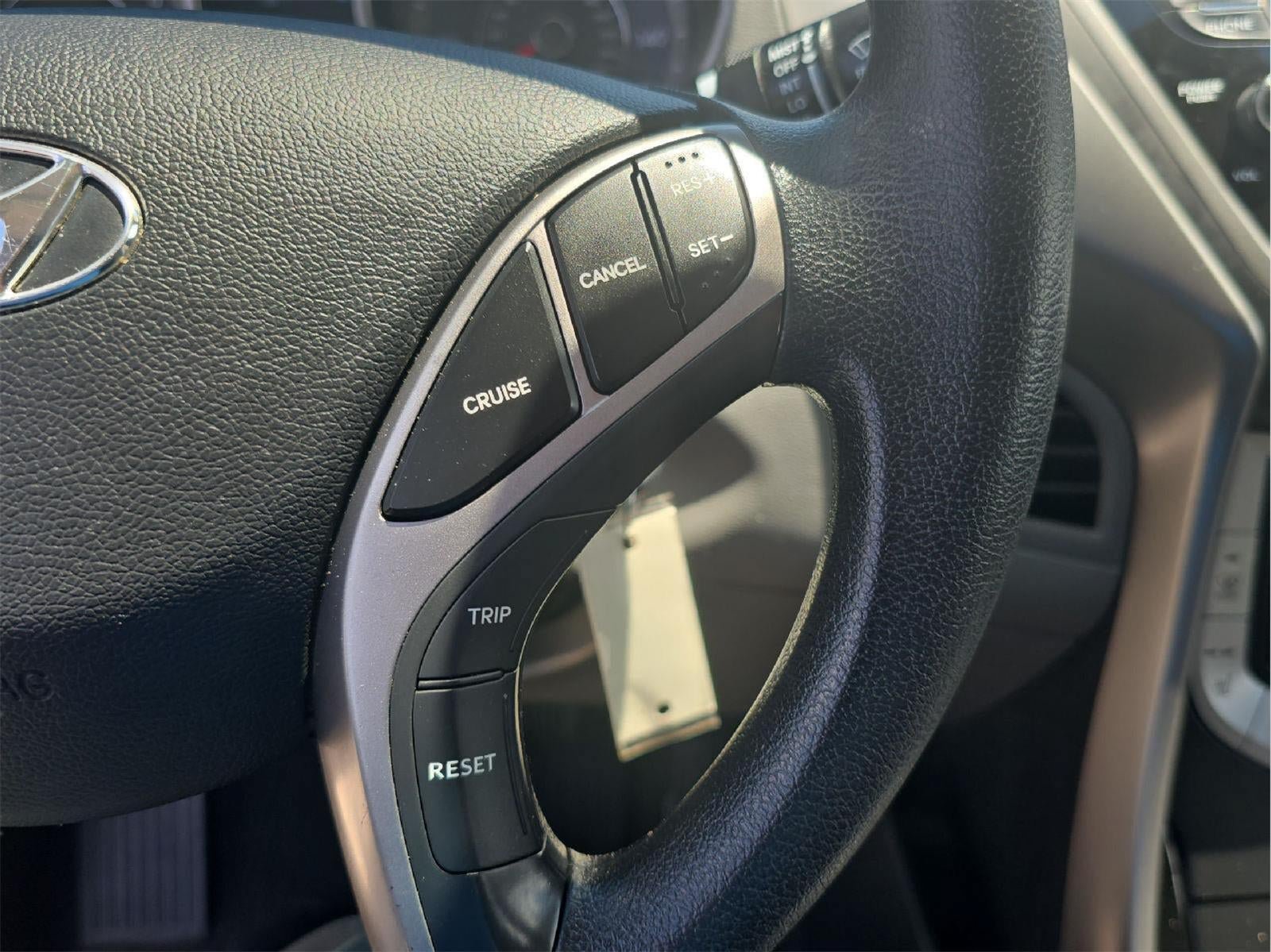 Used 2013 Hyundai Elantra GLS w/ Preferred Pkg FWD image 13