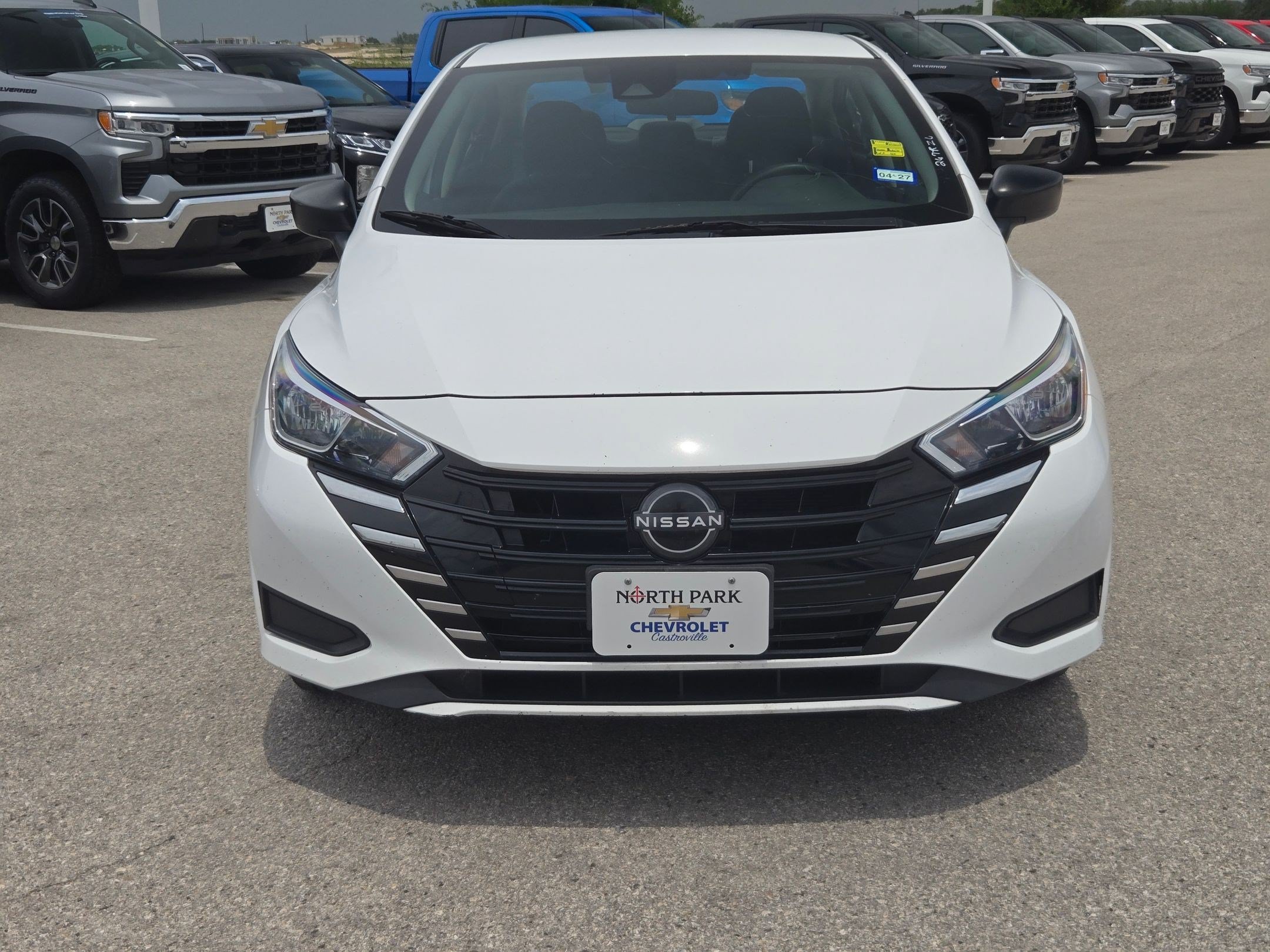 Used 2023 Nissan Versa S FWD image 8