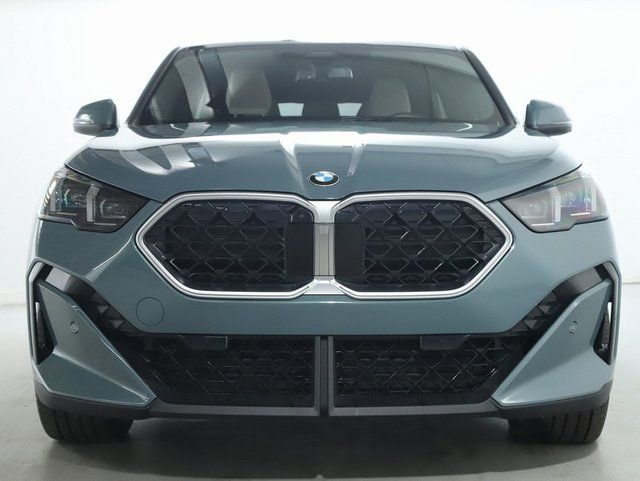 Certified 2025 BMW X2 xDrive28i w/ Premium Package image 6