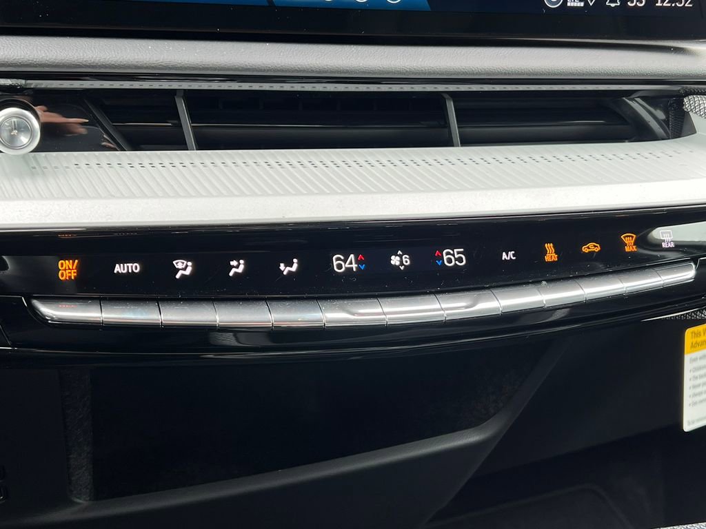 New 2026 Cadillac Optiq Sport 1 image 24