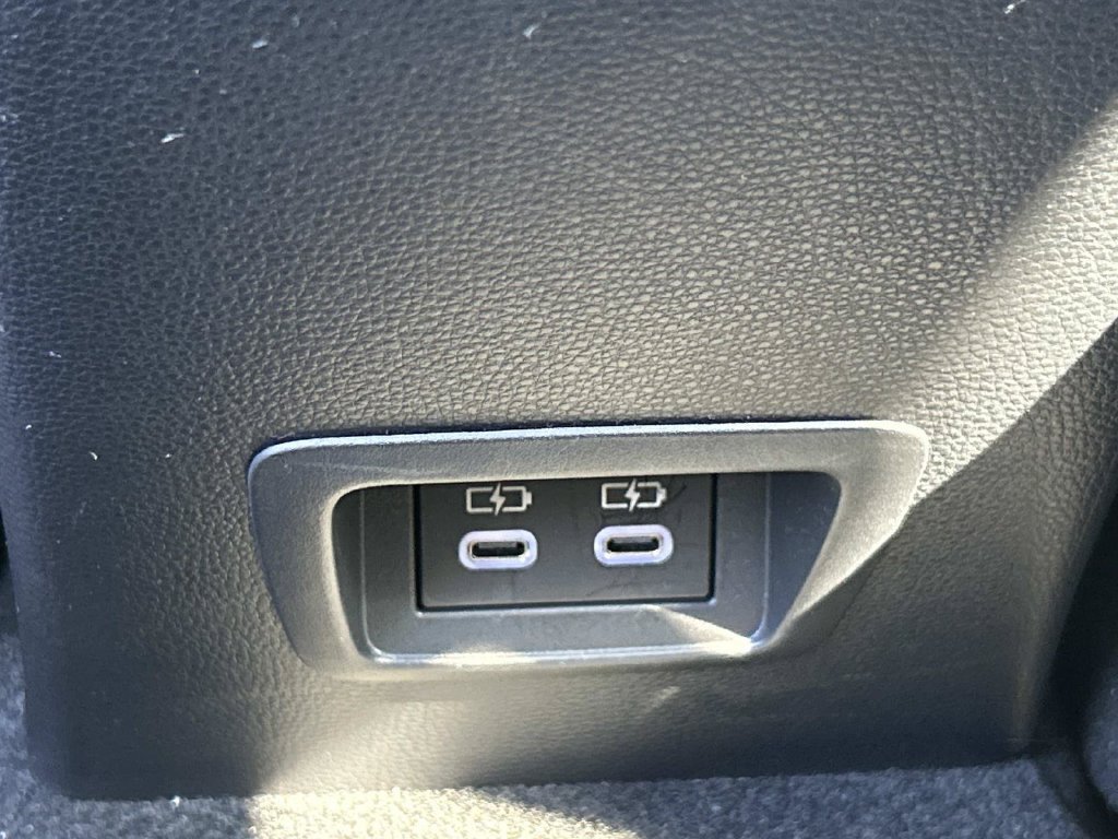 Used 2024 Toyota Corolla Cross LE AWD/4WD image 19